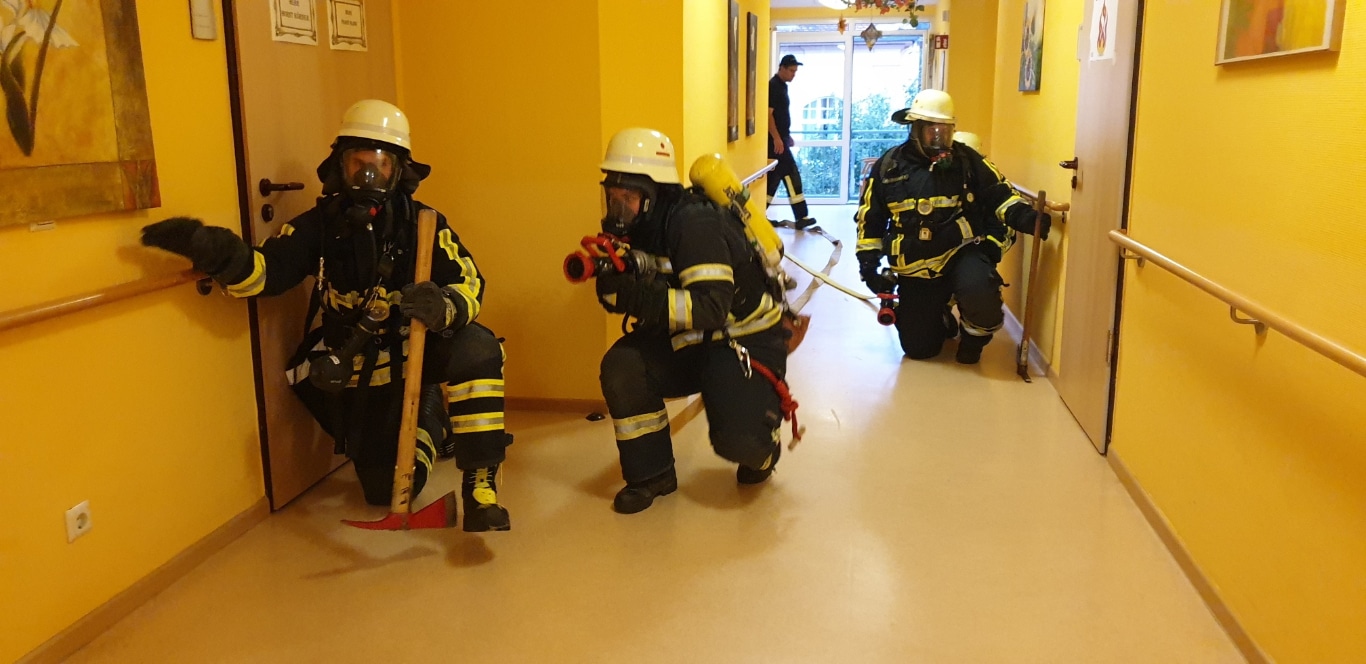 Ubung Schweisstreibende Rettung In Pflegeeinrichtung St Ingbert