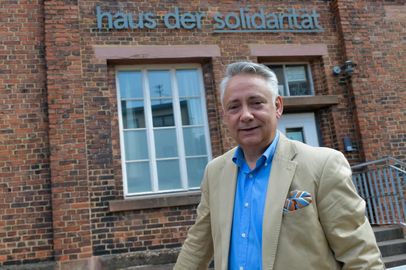 Christian Jung vor dem Rechtsschutzsaal