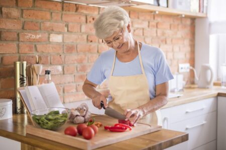 Für Senioren ist ein ausgeglichener Vitaminhaushalt wichtig