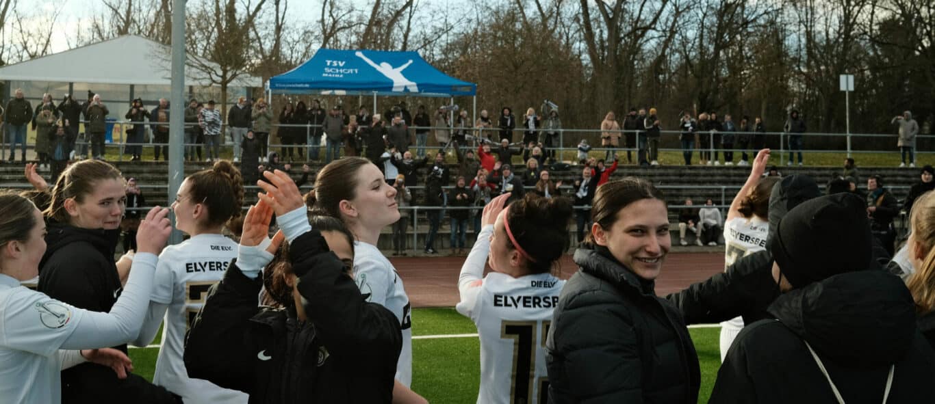 frauenelv mit remis im topspiel in mainz 63fd33f924cd4