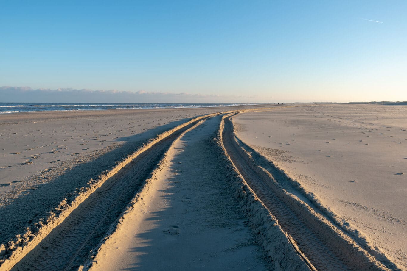 Eine Radspur auf Norderney