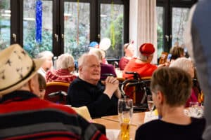 Mit Spaß, Musik und Tanz das Haus auf den Kopf gestellt AWO Sulzbach Fasching 06