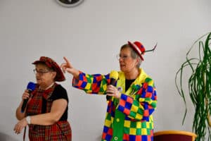 Mit Spaß, Musik und Tanz das Haus auf den Kopf gestellt AWO Sulzbach Fasching 22