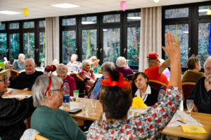 Mit Spaß, Musik und Tanz das Haus auf den Kopf gestellt AWO Sulzbach Fasching 23