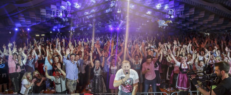 Julies Diary - Auf dem Oktoberfest Julies Diary - Auf dem Oktoberfest